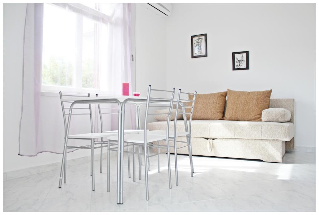 Apartments & Room Dijana تروغير المظهر الخارجي الصورة